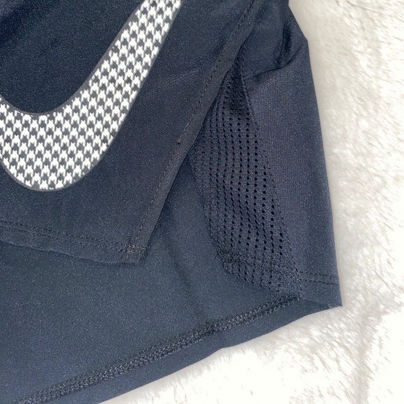 Nike’s plus size running shorts - Picture 4 of 13